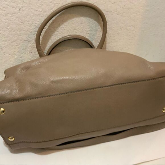 Authentic Michael Kors Hamilton Satchel Beautiful taupe "Dark Dune"color soft - Picture 11 of 16